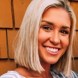 Meet your Posher, Claire